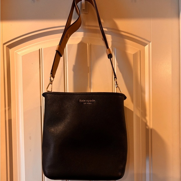 Kate Spade purse - Picture 1 of 6